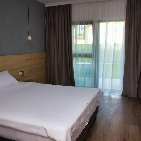 Luna Guest house *
